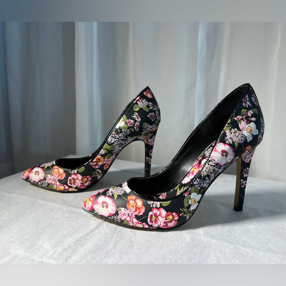Jessica Simpson Veronica Floral Heels